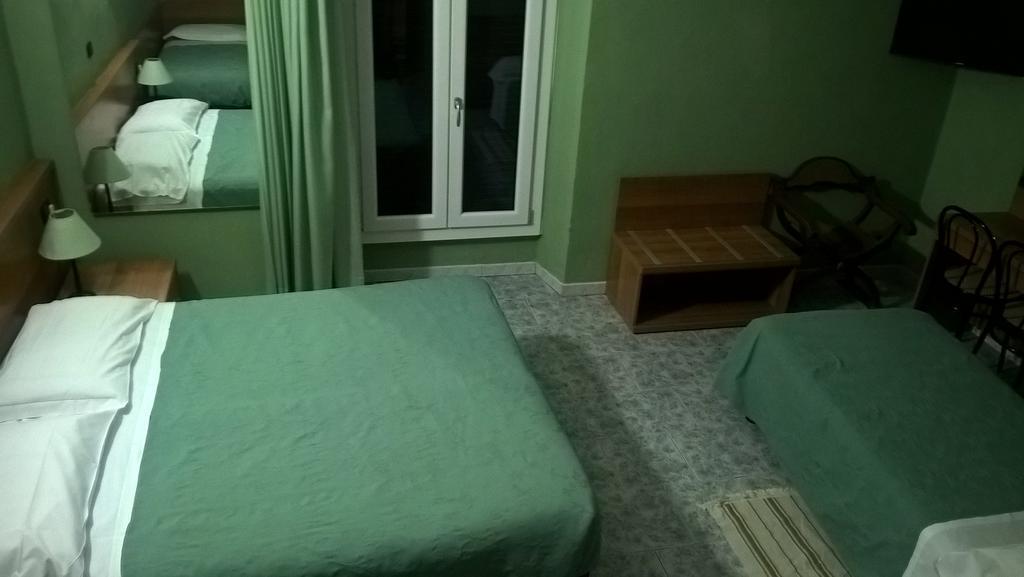 מילאנו Hotel Del Sole חדר תמונה