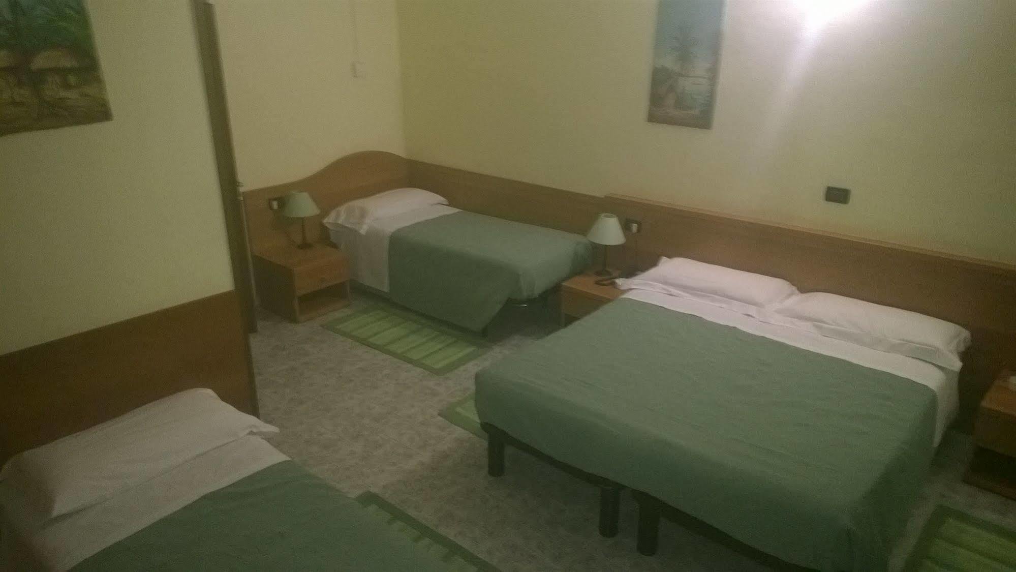 מילאנו Hotel Del Sole מראה חיצוני תמונה