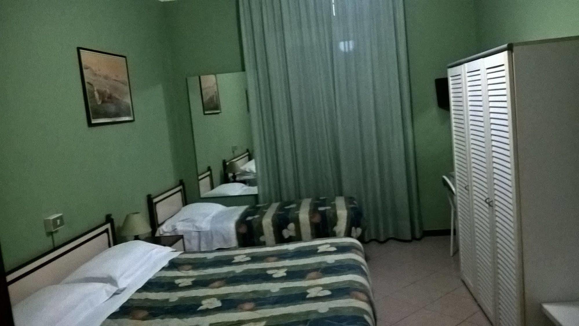 מילאנו Hotel Del Sole מראה חיצוני תמונה