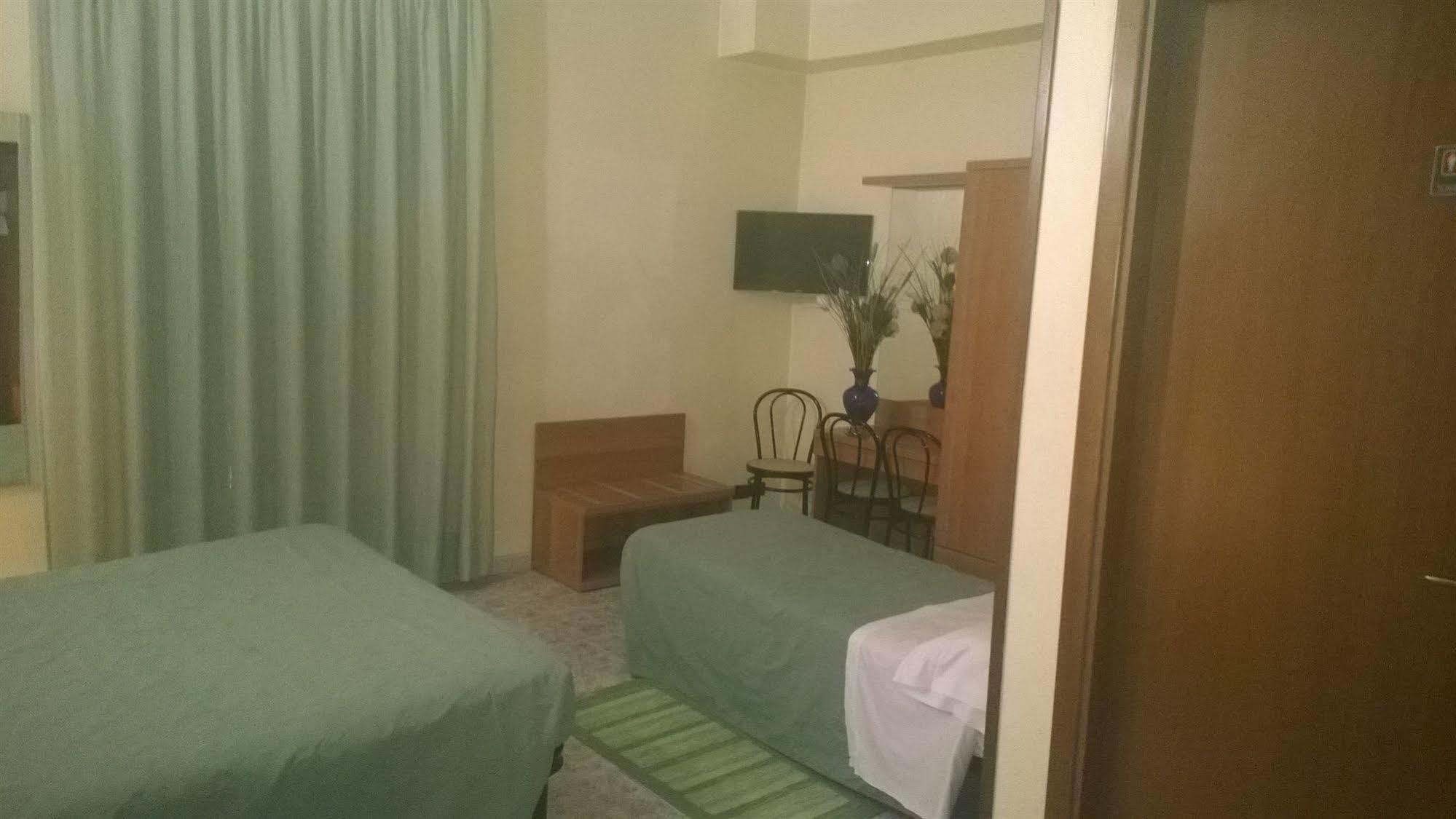 מילאנו Hotel Del Sole מראה חיצוני תמונה